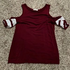 Maroon cut shoulder top